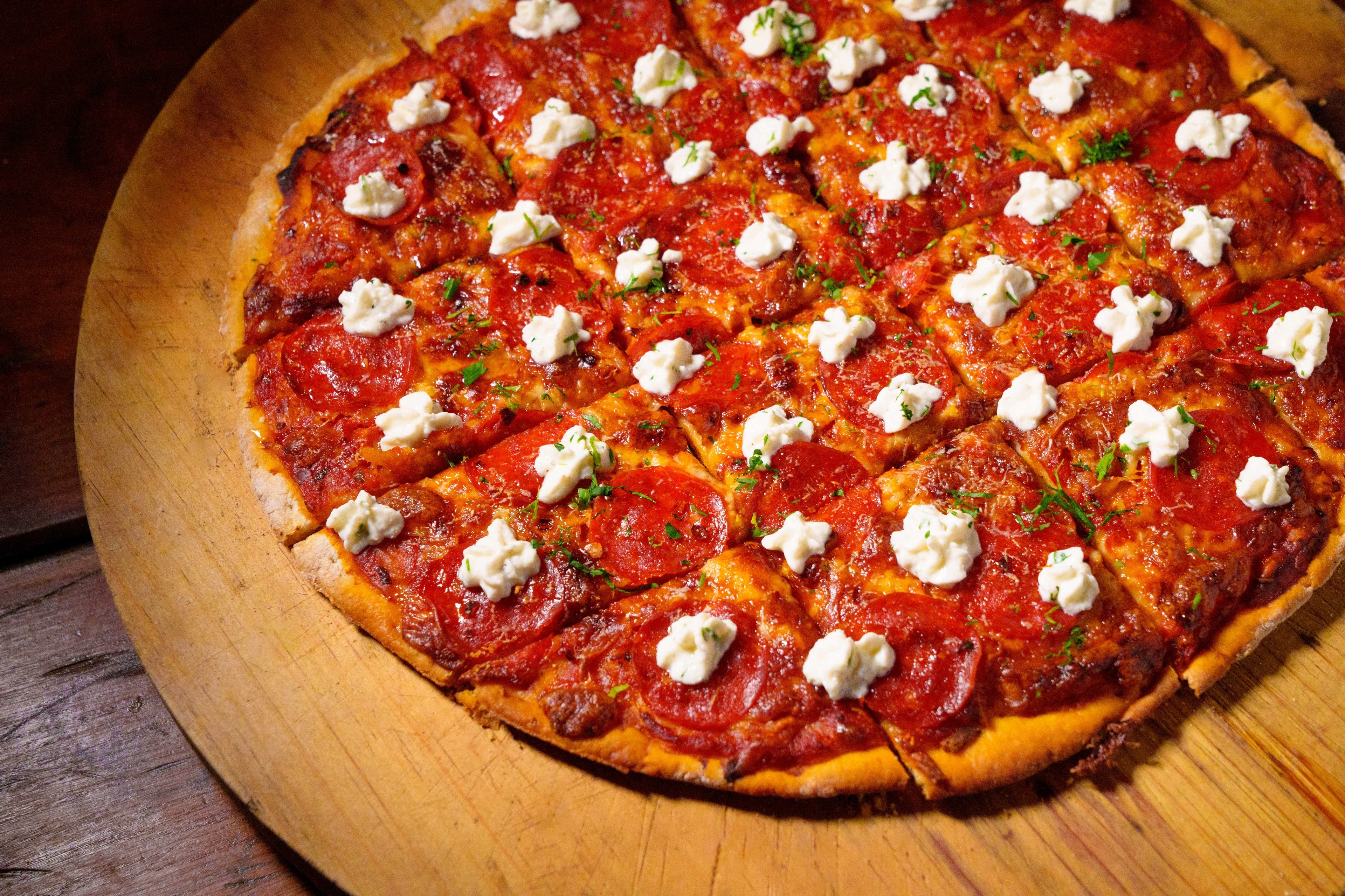 Pizza at El Barrio Tulum – Chicago-inspired restaurant in Tulum Mexico